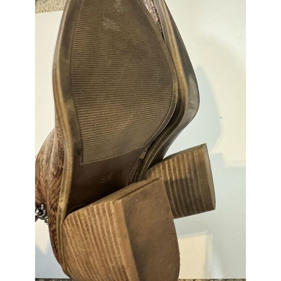 Barn Babe Women's‎ Snake Print White Brown Size 8.5 Ankle Booties - Picture 5 of 5
